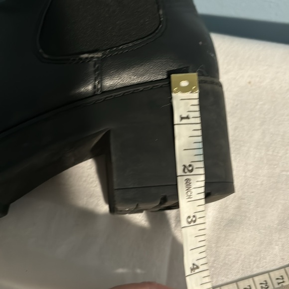 Size 9, new Steve Madden booties - Picture 14 of 14